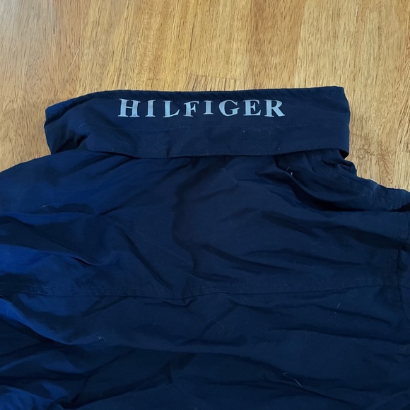 Youth Tommy Hilfiger Jacket Size M (Fits like a womens XS) - Picture 3 of 5